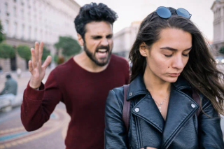Comment détecter une personne toxique grâce à la voyance ?